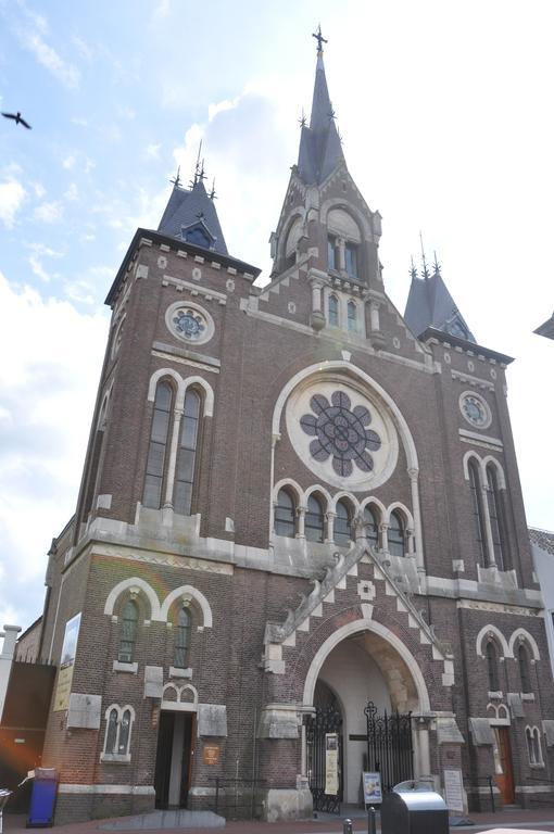 A-Hotel Oosterhout ออสเตอร์เฮาท์ ภายนอก รูปภาพ