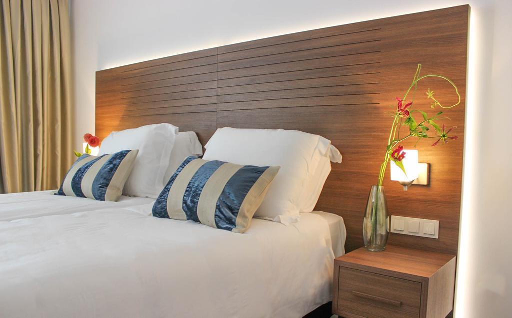 A-Hotel Oosterhout ออสเตอร์เฮาท์ ภายนอก รูปภาพ